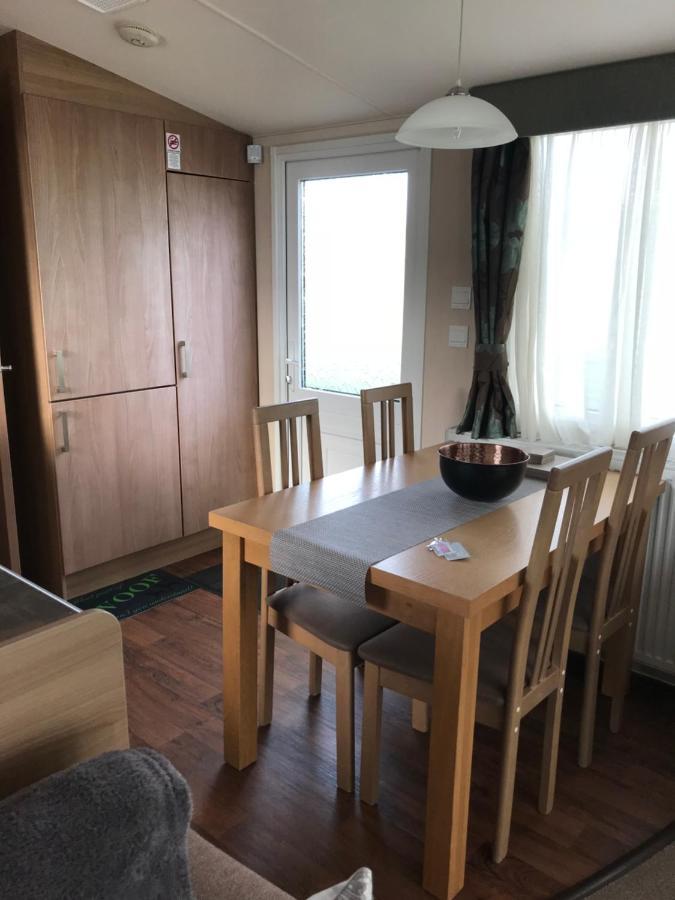 Bobby'S Bolthole Appartement Heysham Buitenkant foto